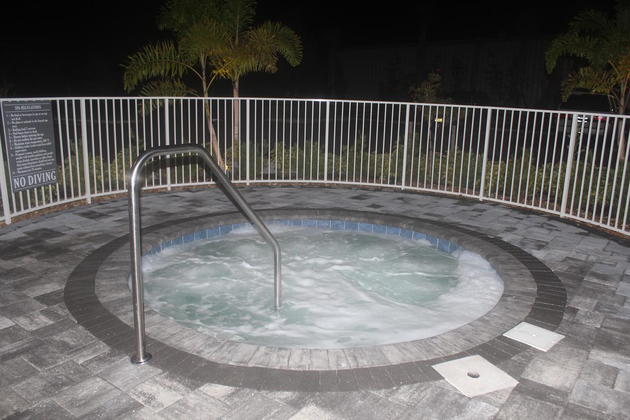 Carlisle Inn סרסוטה מראה חיצוני תמונה